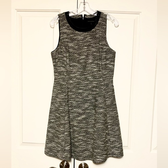 BANANA REPUBLIC black/white Dress with Leather Detail Shoulder/Collar, Size 8. - Picture 2 of 9